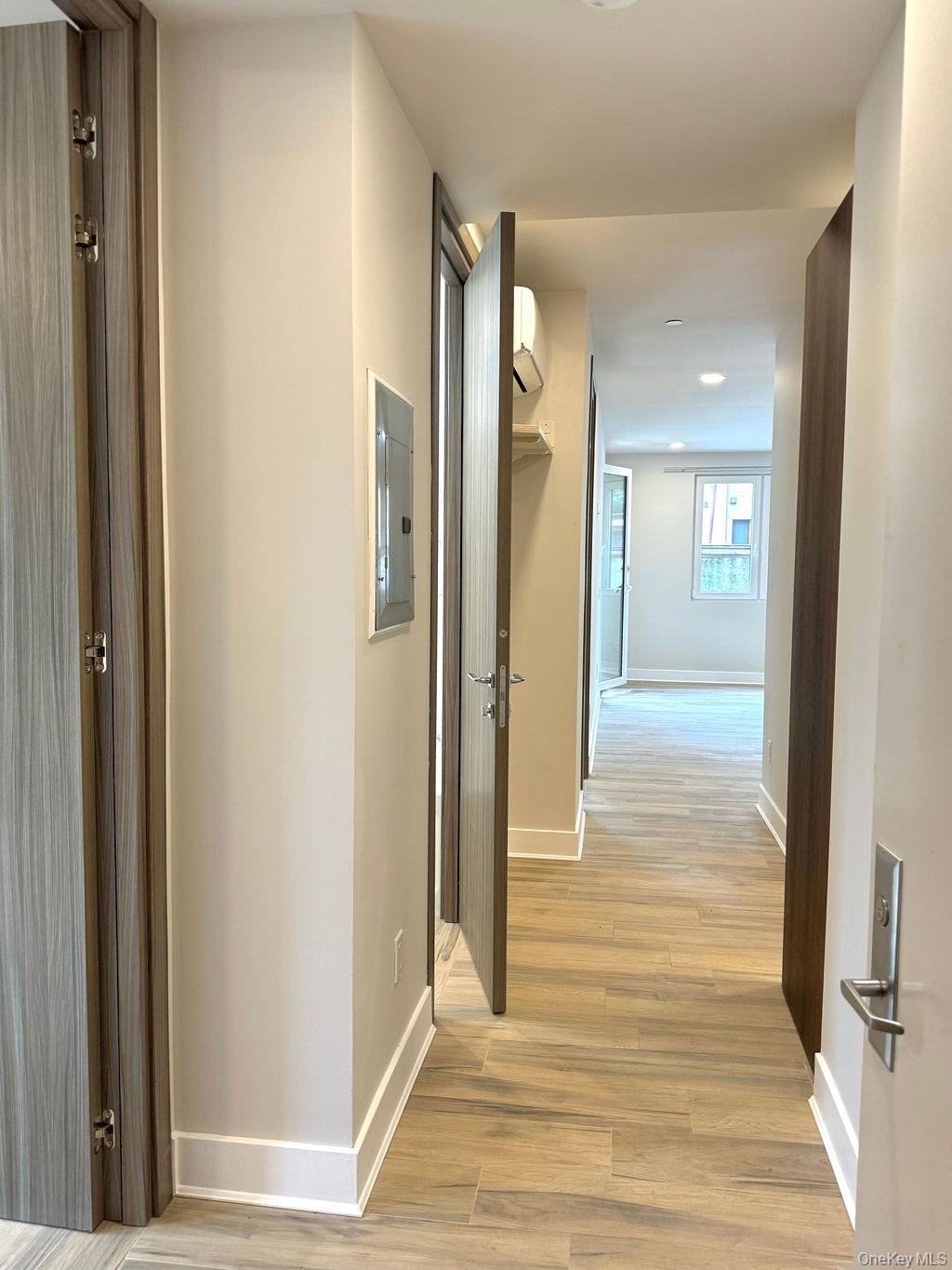 #13 photo, 2478 E 11th Street, ブルックリン区 Brooklyn , NY 11235