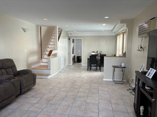 #4 photo, 95-18 Linden Blvd, Ozone Park , NY 11417