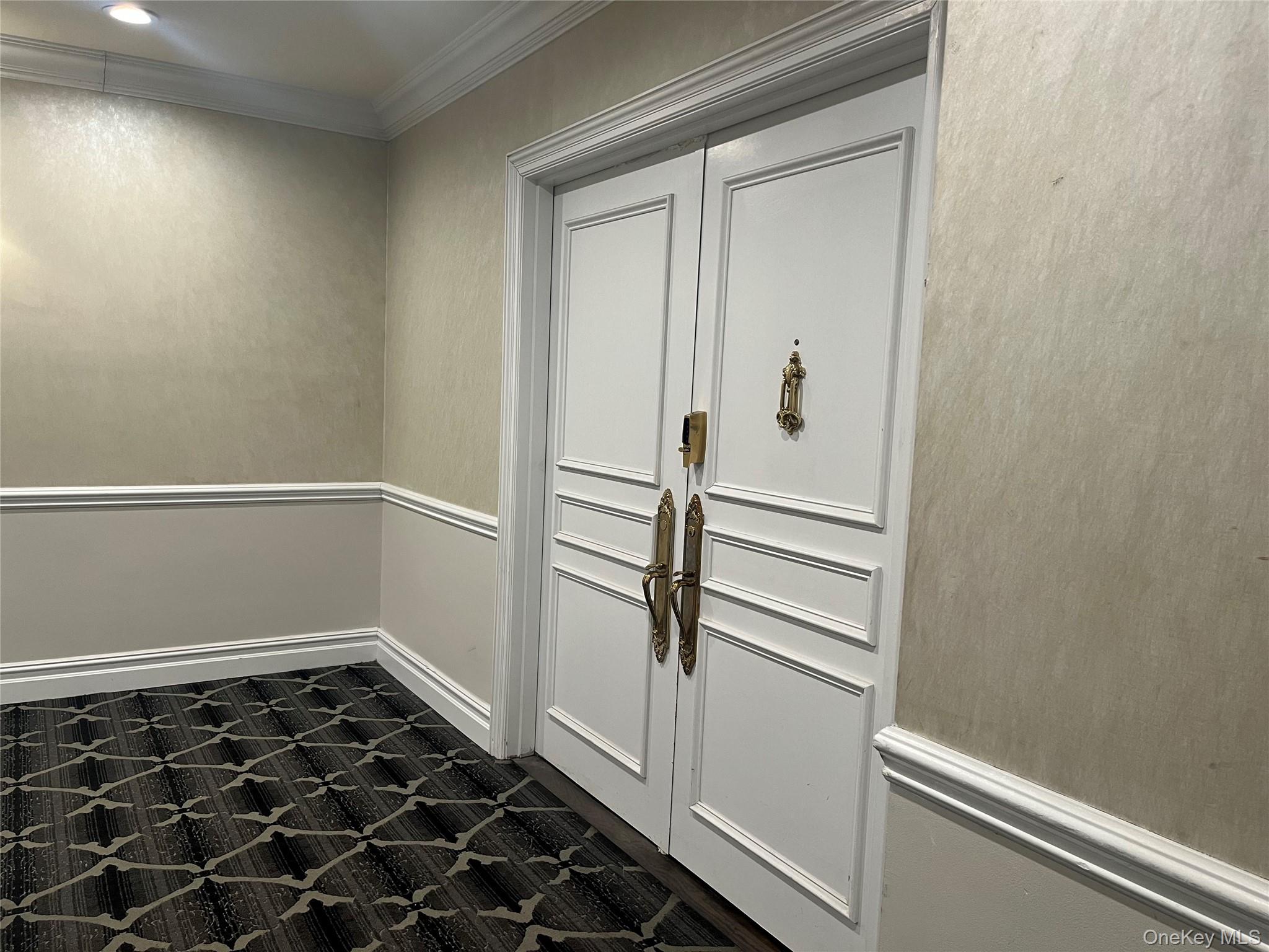 #11 photo, 260 Central, Lawrence , NY 11559