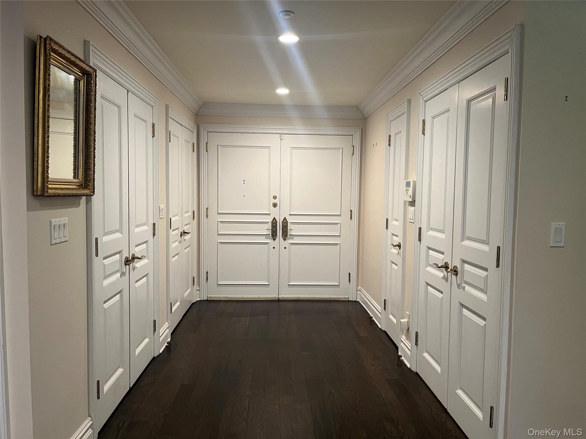 #12 photo, 260 Central, Lawrence , NY 11559