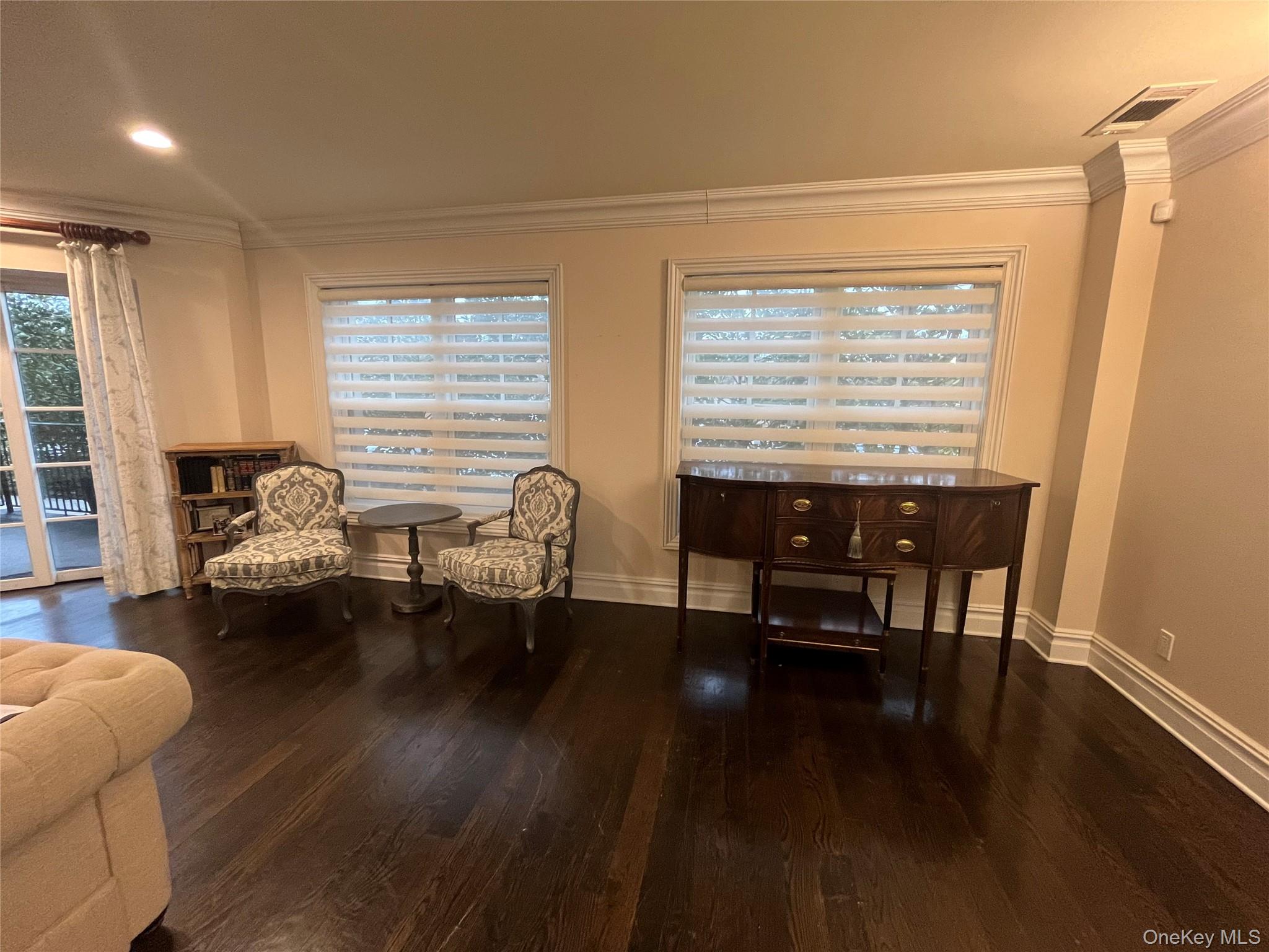 #16 photo, 260 Central, Lawrence , NY 11559