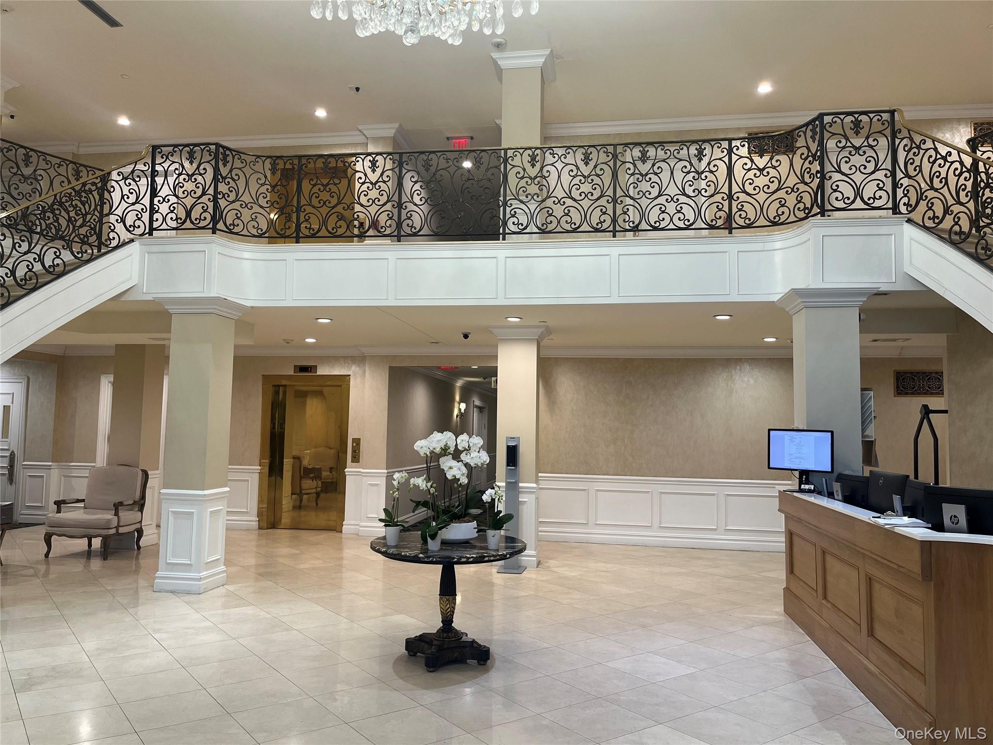 #4 photo, 260 Central, Lawrence , NY 11559