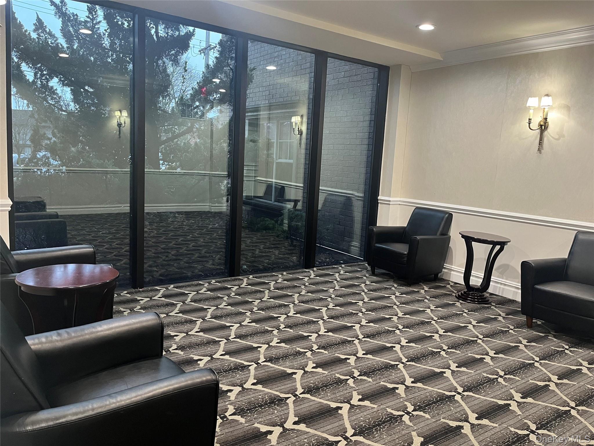 #7 photo, 260 Central, Lawrence , NY 11559