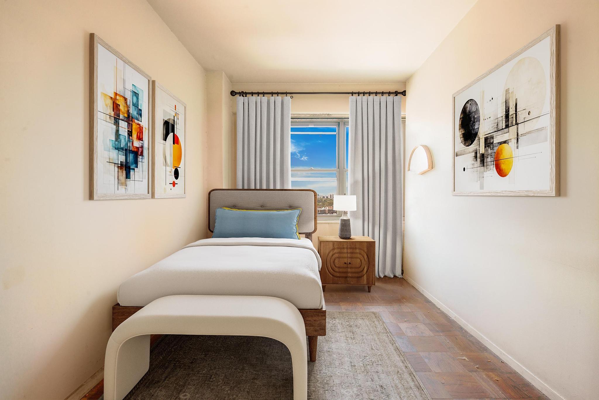 #9 photo, 70-25 Yellowstone Boulevard, Forest Hills , NY 11375