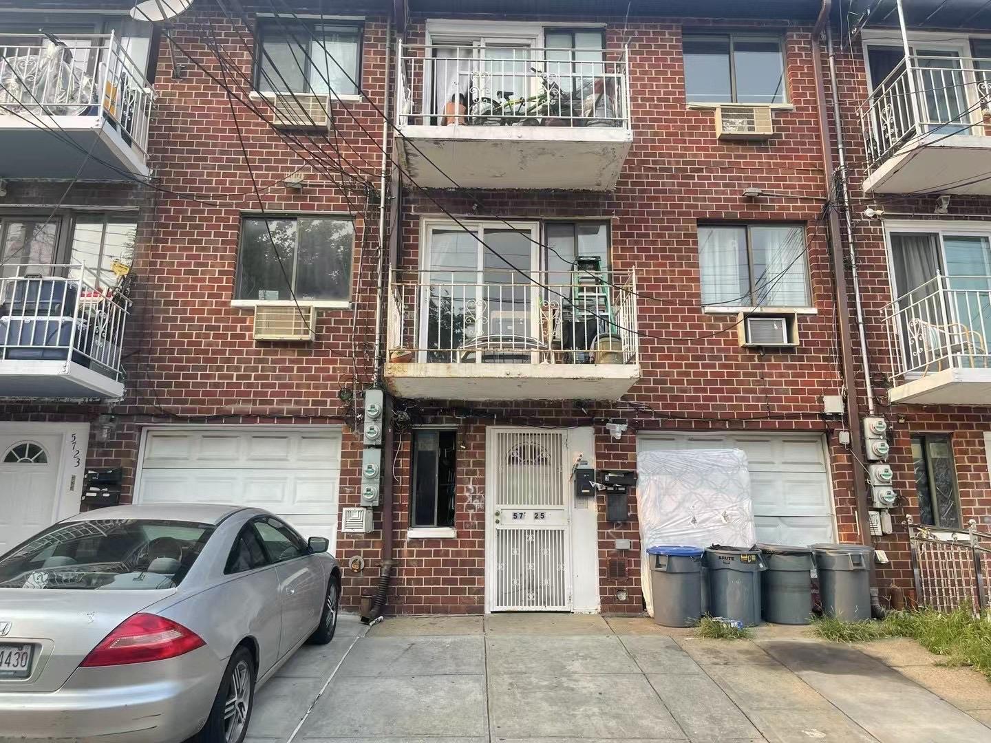 #2 photo, 57-25 Waldron Street, クイーンズ区 Corona , NY 11368