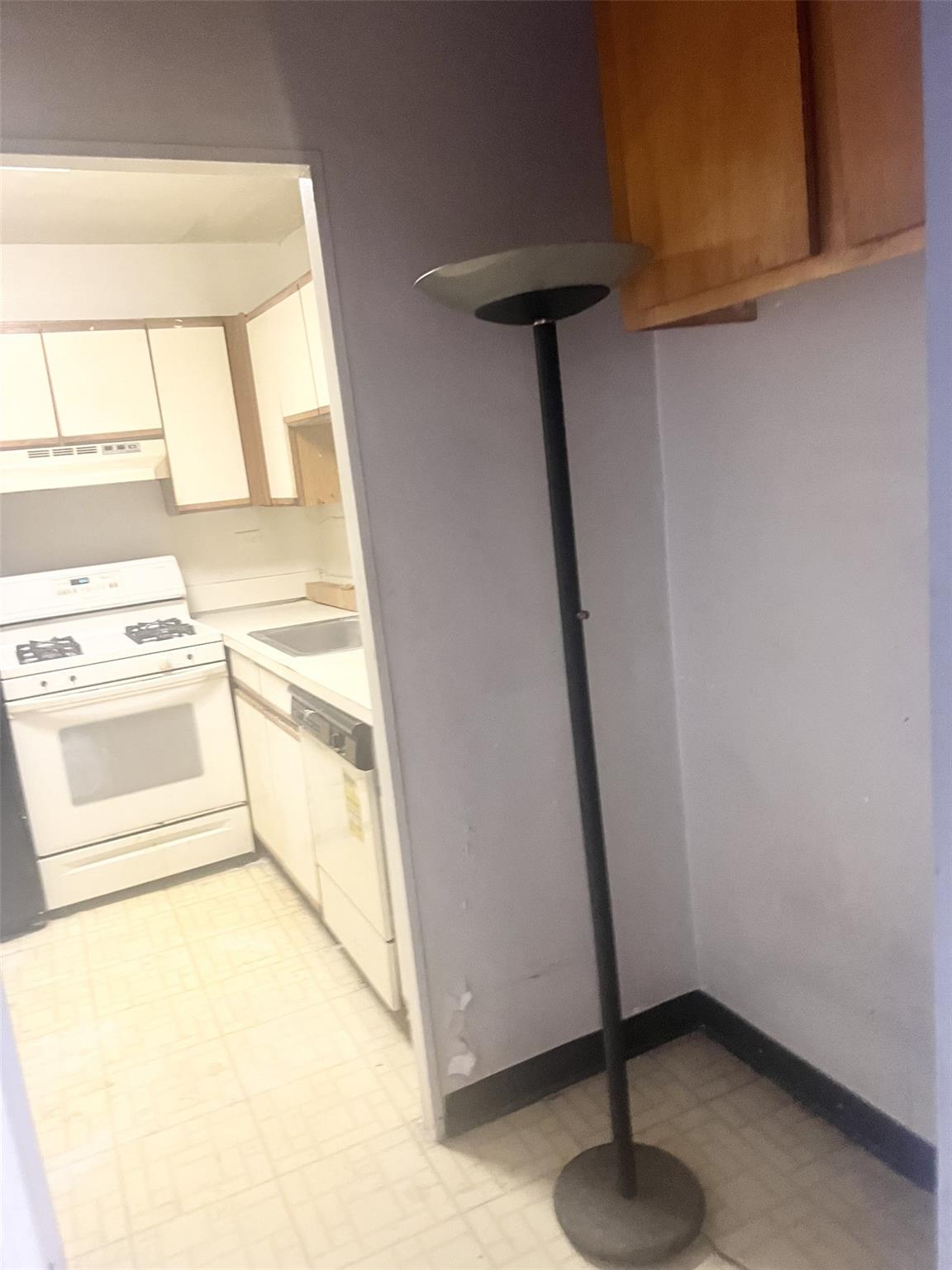 #7 photo, 1020 Grand Concourse Avenue, Bronx , NY 10451