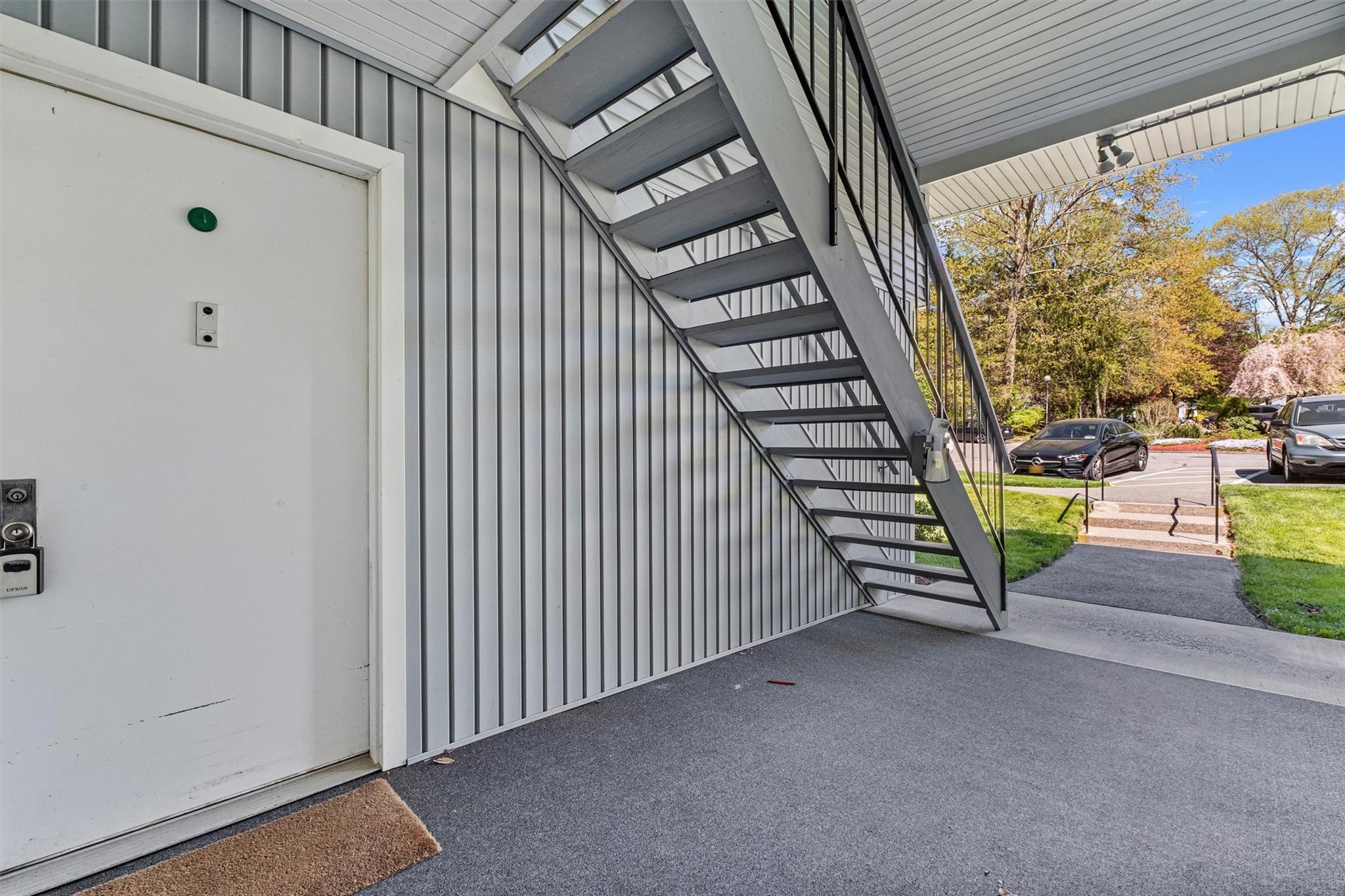 #3 photo, 156 Carriage Court, Yorktown Heights , NY 10598