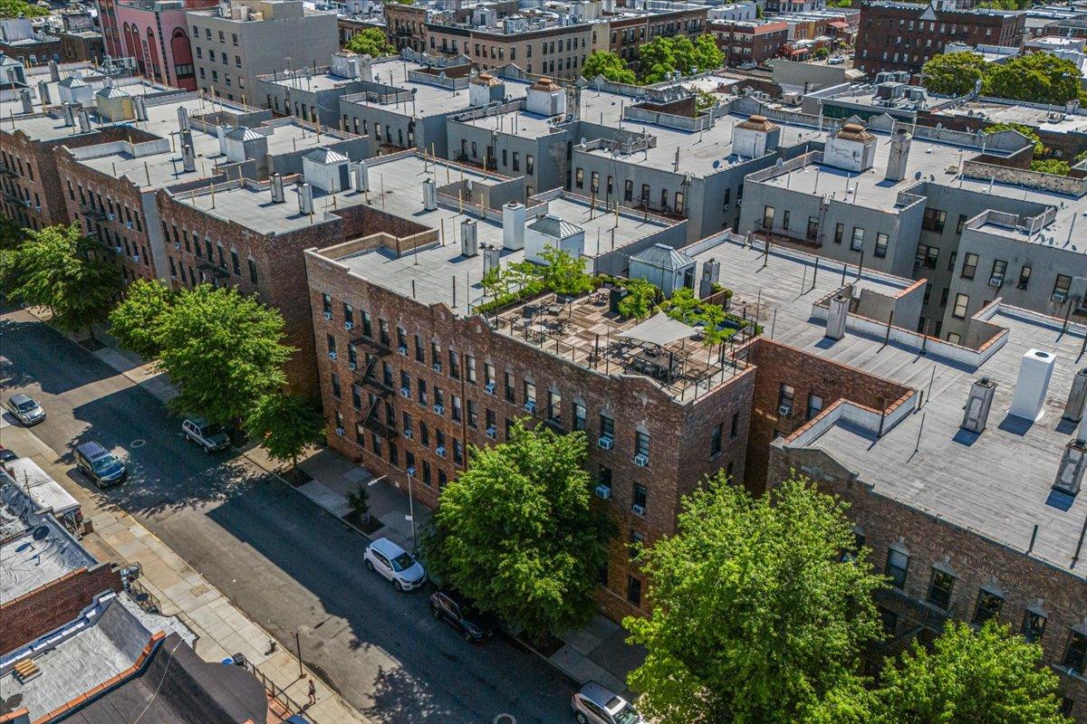 #14 photo, 24-75 38th Street, クイーンズ区 Astoria , NY 11103