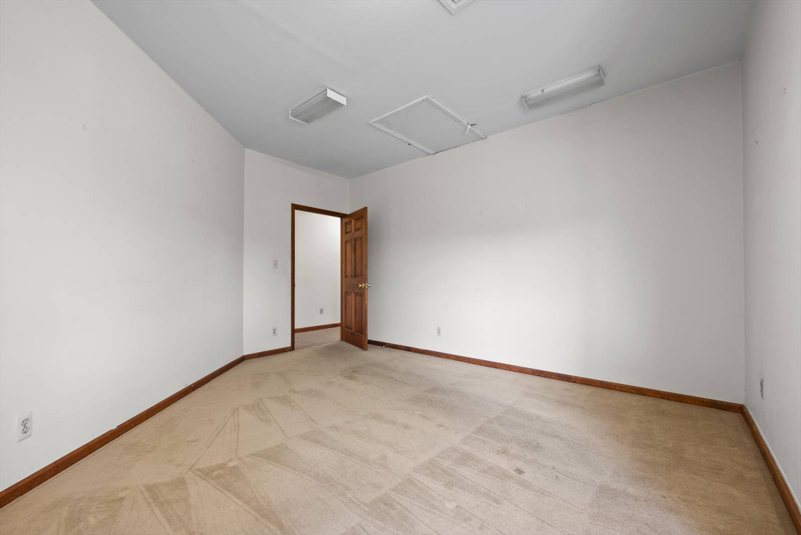 #30 photo, 90 Scofield, Walden , NY 12586