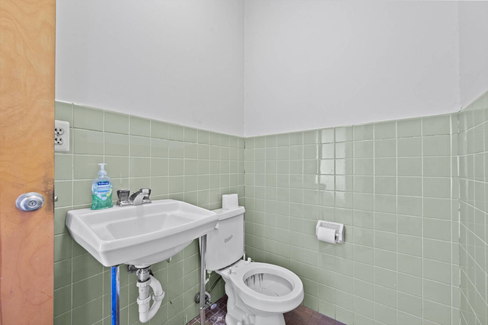 #39 photo, 90 Scofield, Walden , NY 12586