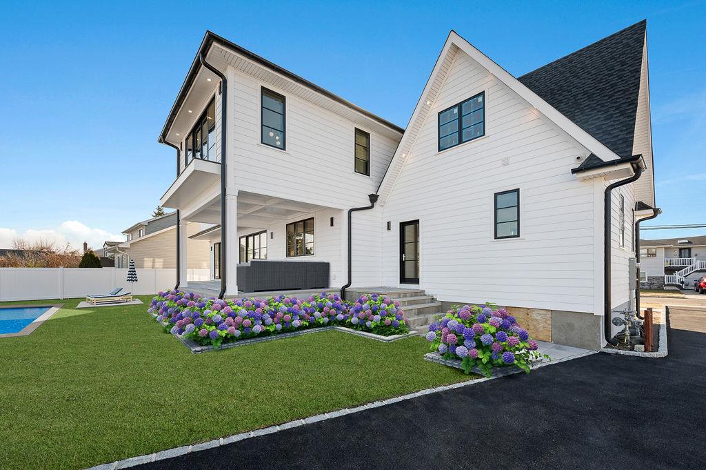 #14 photo, 42 Waterview Avenue, Massapequa , NY 11758