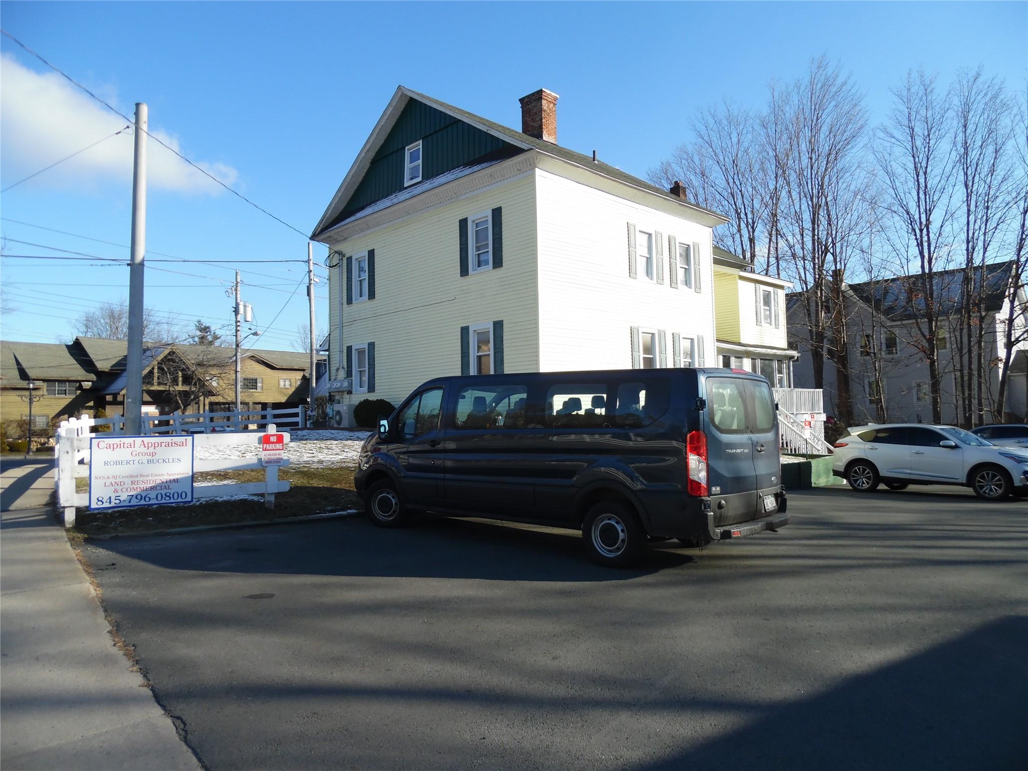 #3 photo, 547 Broadway, Monticello , NY 12701