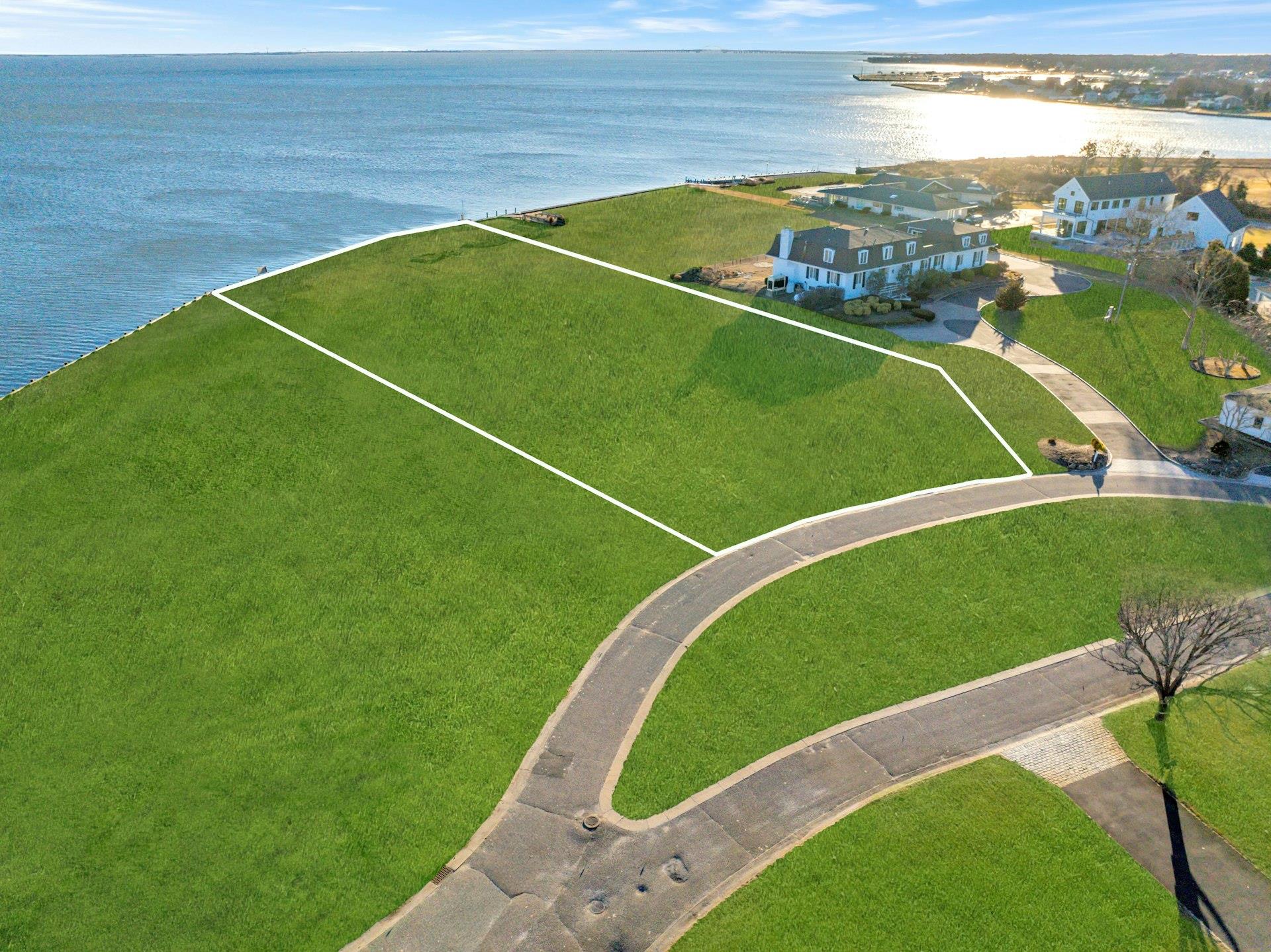 #10 photo, Lot 6 Overlea Court, サフォーク郡 Bay Shore , NY 