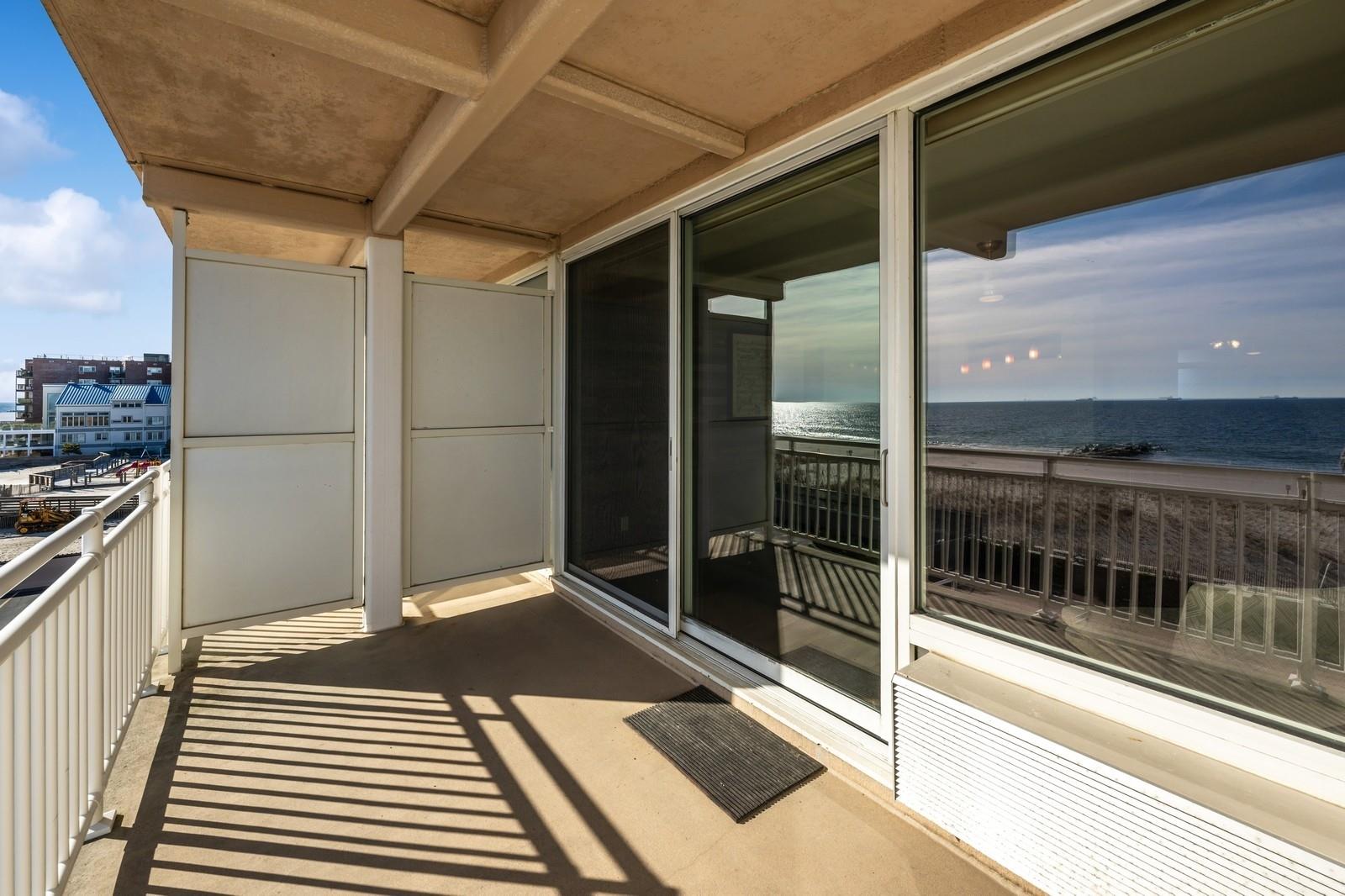 #14 photo, 830 Shore Road, ナッソー郡 Long Beach , NY 11561