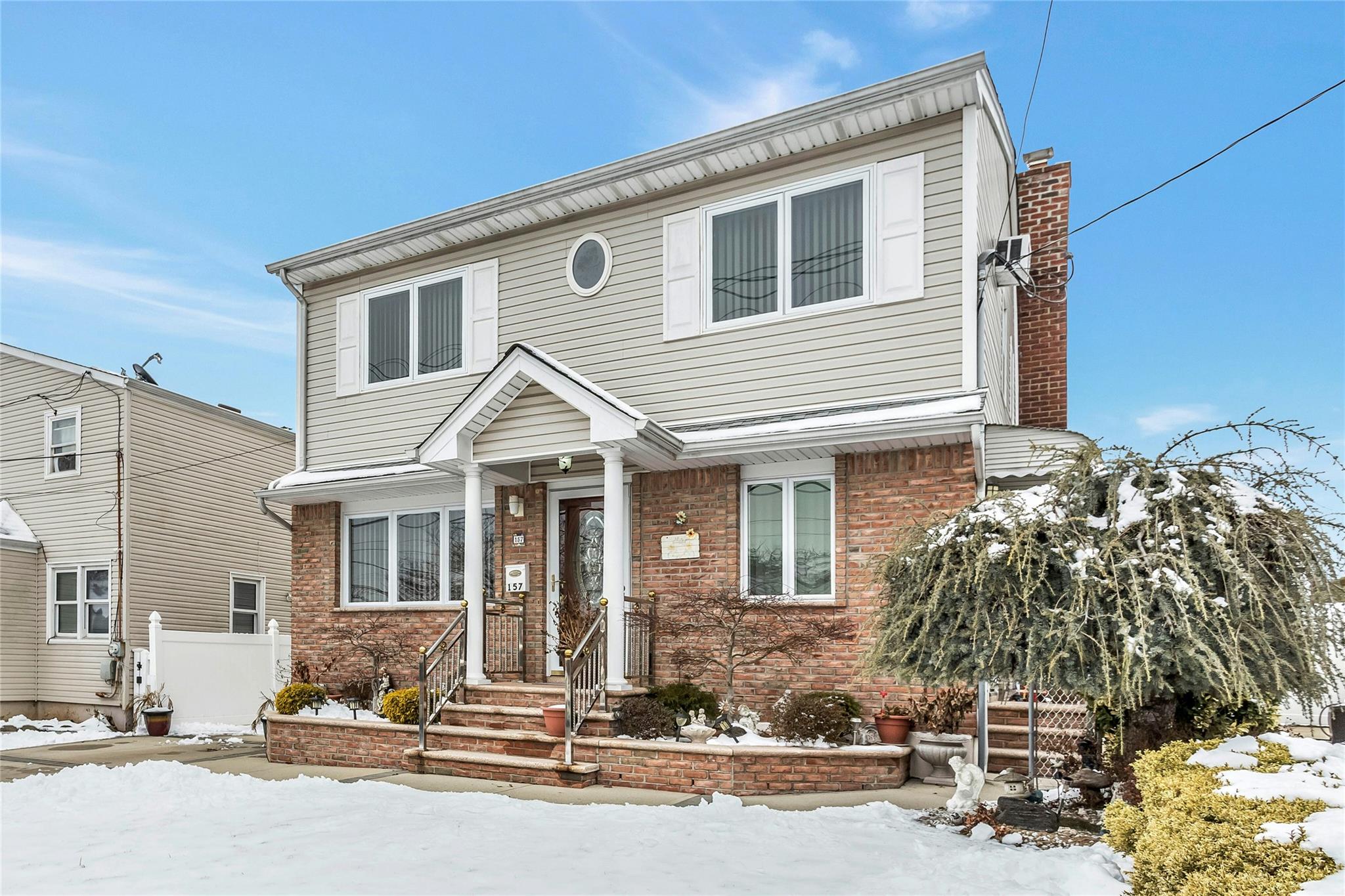 #1 photo, 157 Barwick Boulevard, 长岛 Mineola , NY 11501