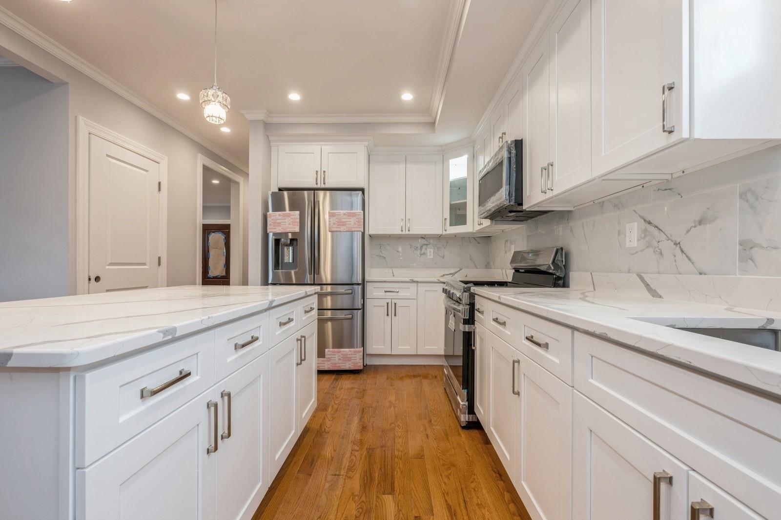 #18 photo, 246-59 86th Road, 皇后区 Bellerose , NY 11426