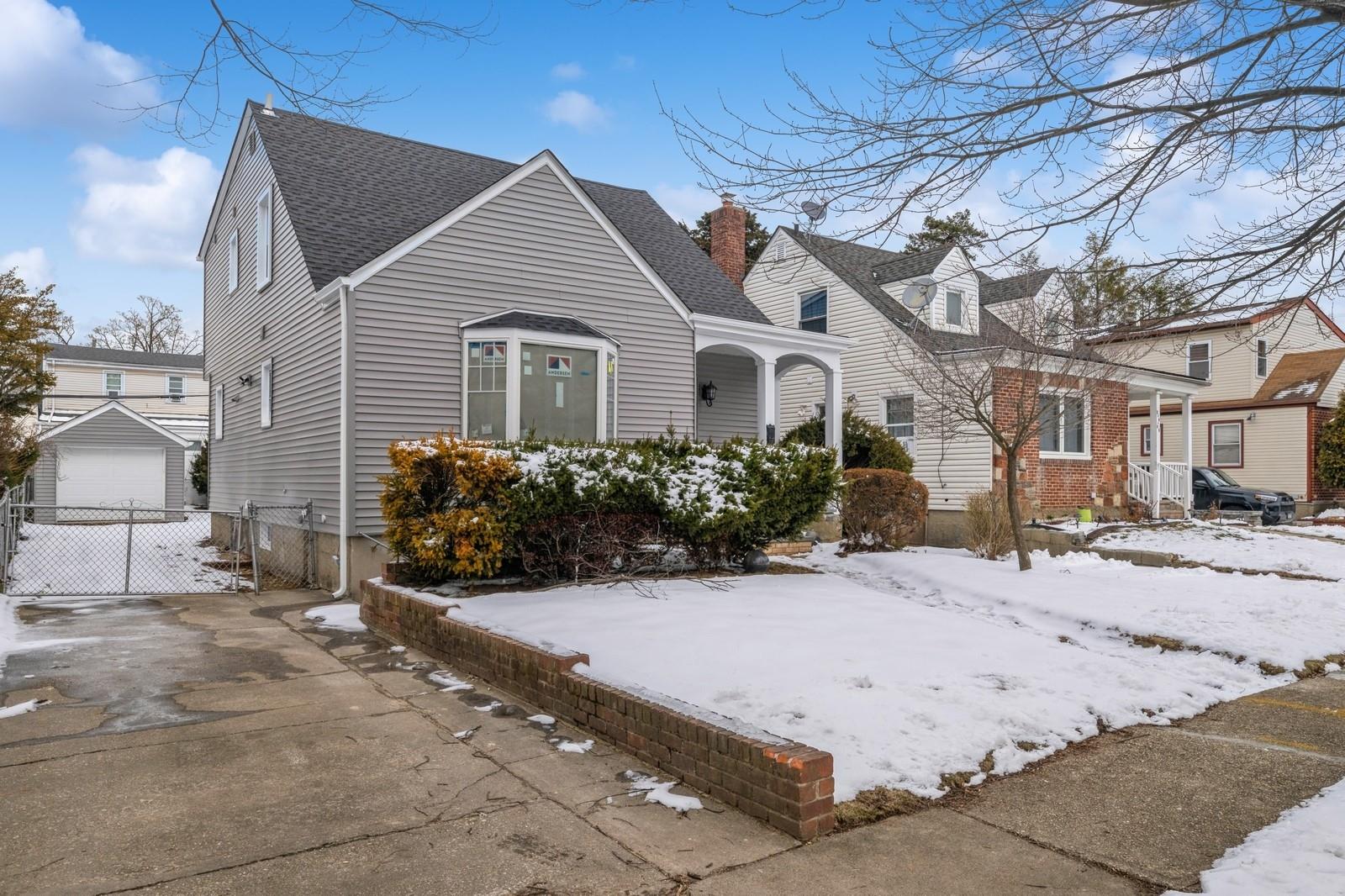 #2 photo, 246-59 86th Road, 皇后区 Bellerose , NY 11426