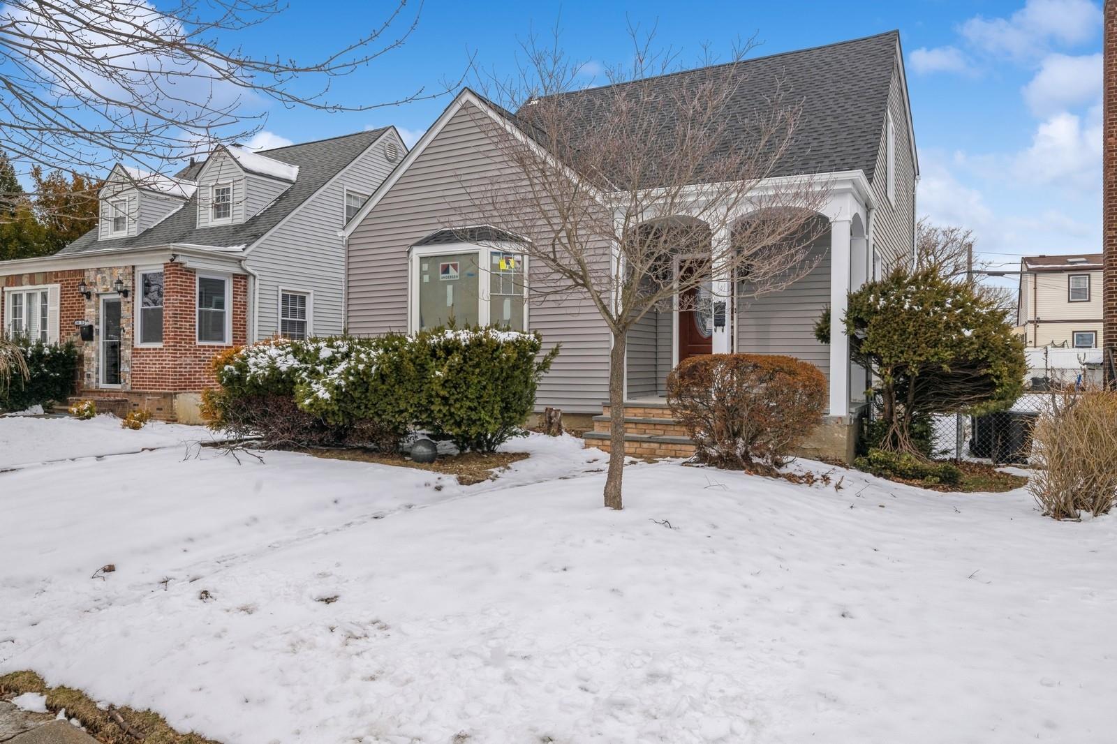 #4 photo, 246-59 86th Road, 皇后区 Bellerose , NY 11426