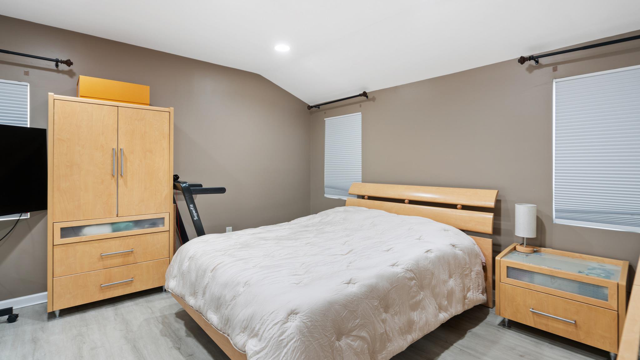 #12 photo, 35 Whaley Avenue, Bethpage , NY 11714