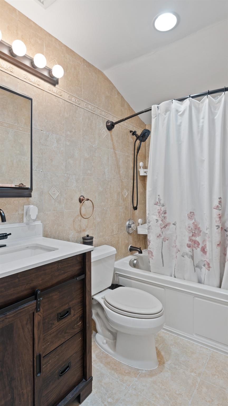 #15 photo, 35 Whaley Avenue, Bethpage , NY 11714