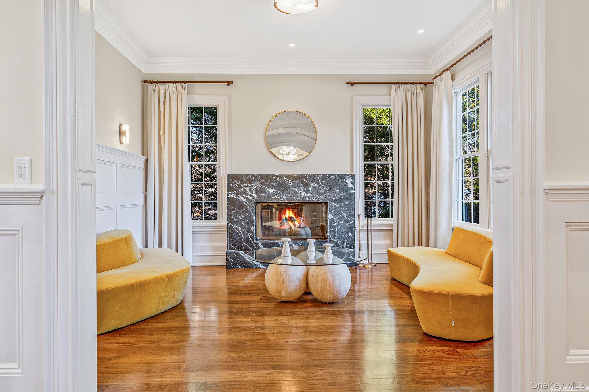 #8 photo, 9 Vanderbilt Parkway, Dix Hills , NY 11746