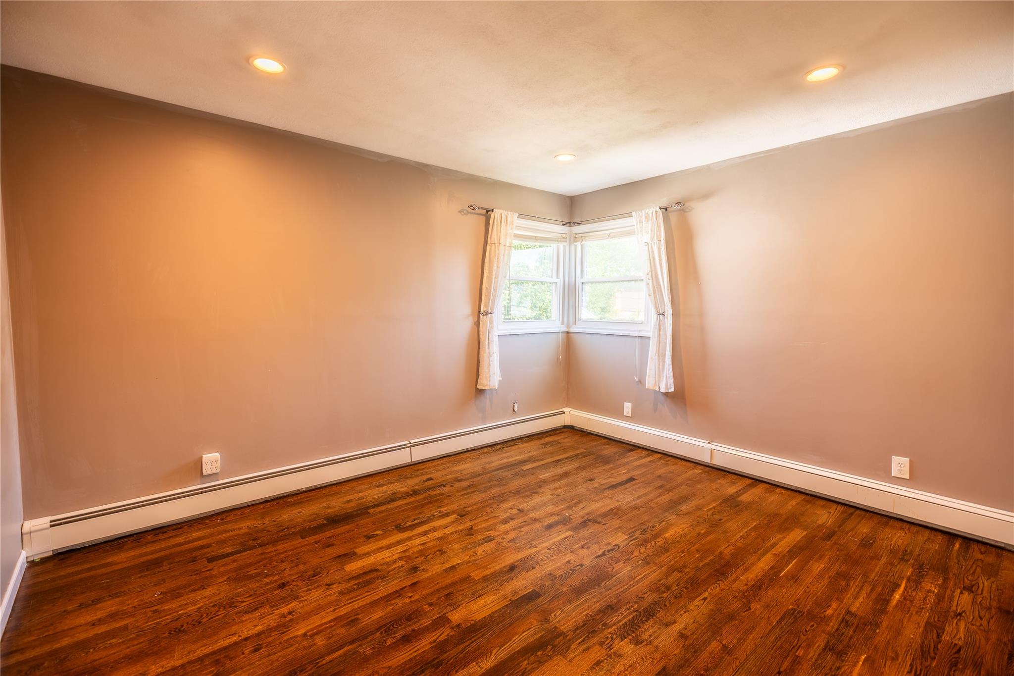 #18 photo, 3563 Wadena Street, ナッソー郡 Seaford , NY 11783