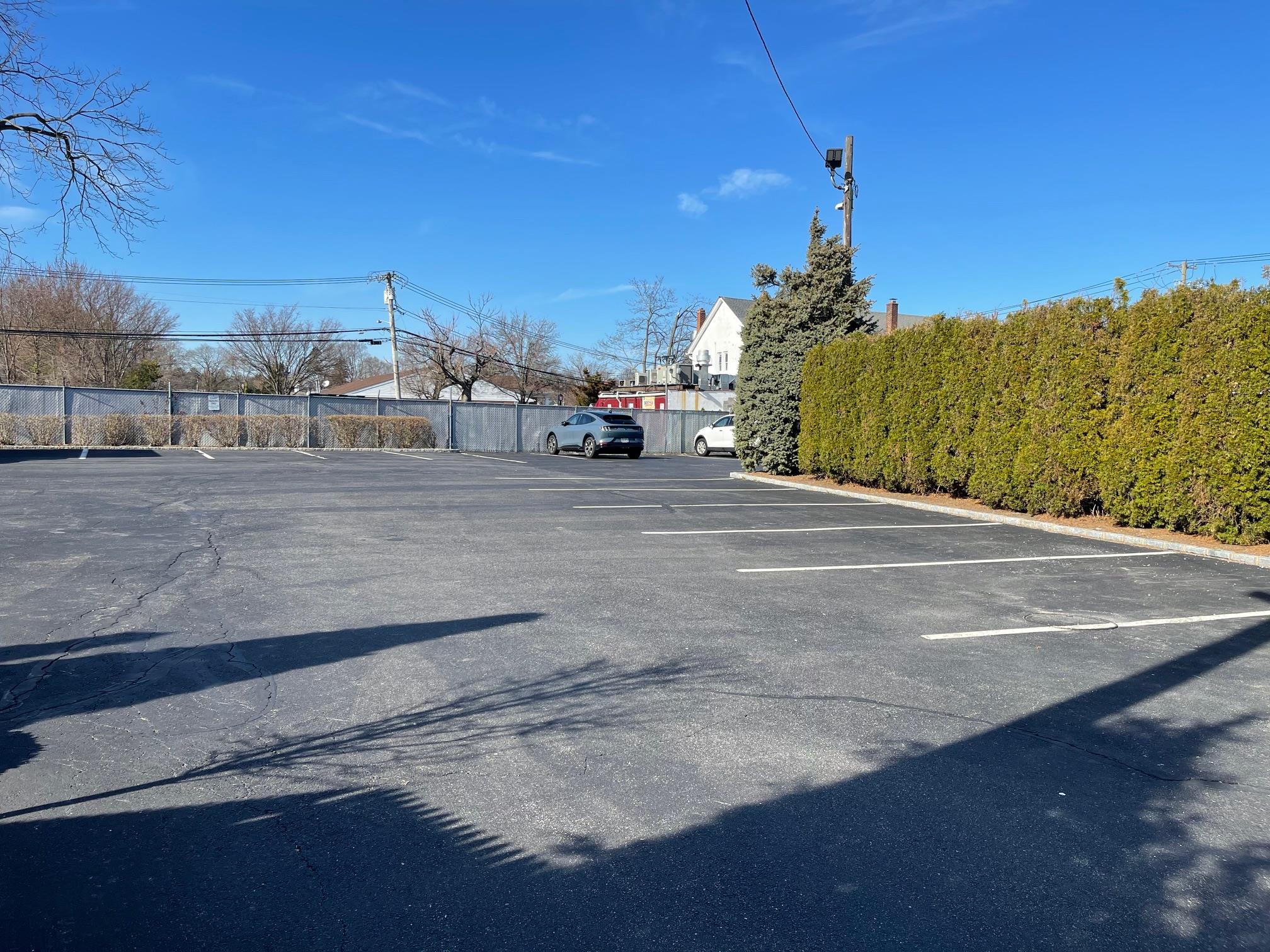 #3 photo, 11 Railroad Street, サフォーク郡 Greenlawn , NY 11740