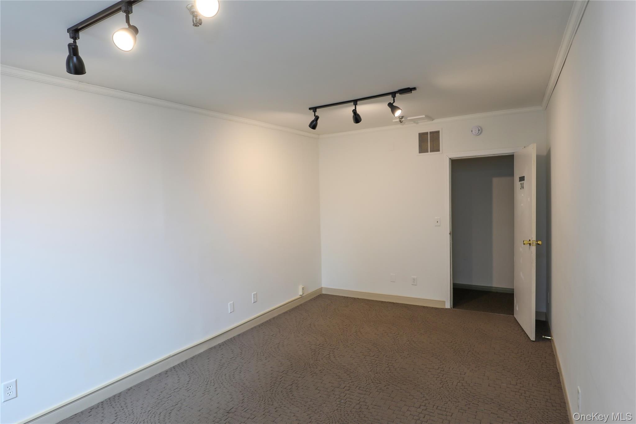 #4 photo, 159 Green Street, Kingston , NY 12401