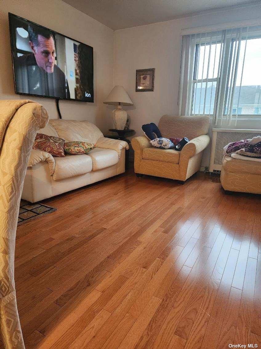 #2 photo, 959 Fenwood Drive, ナッソー郡 Valley Stream , NY 11580