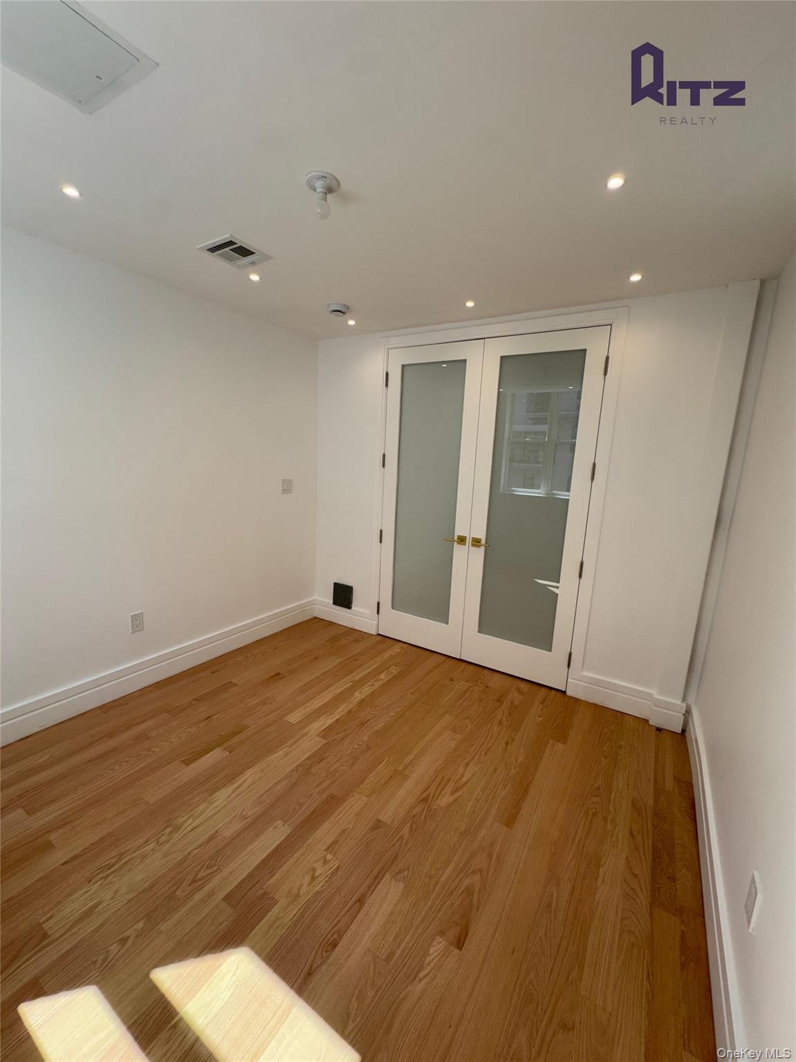 #7 photo, 104 Stockton Street, Brooklyn , NY 11206