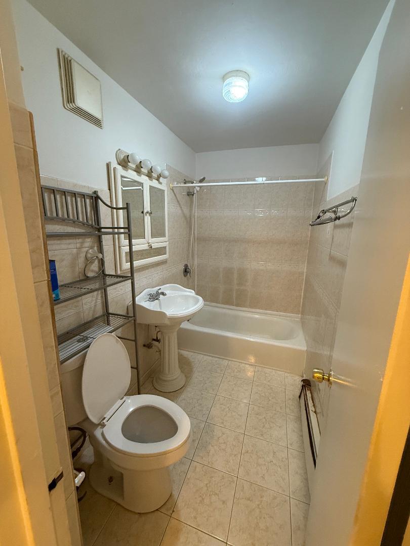 #14 photo, 2919 Wallace Avenue, Bronx , NY 10467