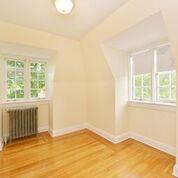 #13 photo, 34-24 87 ST, Jackson Heights , NY 11372