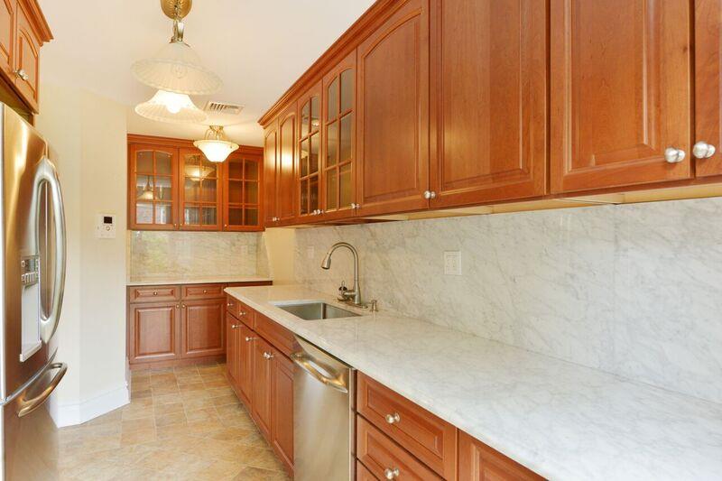 #4 photo, 34-24 87 ST, Jackson Heights , NY 11372