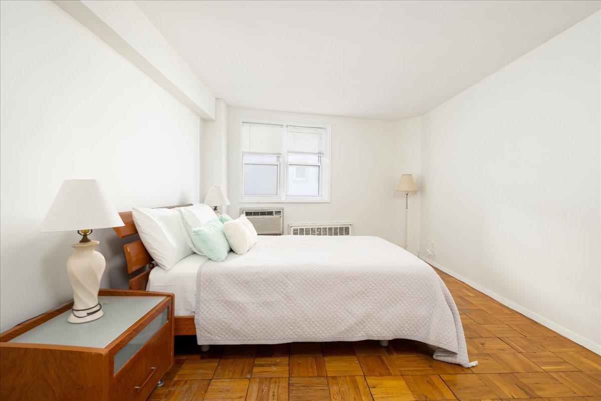 #12 photo, 750 Shore Road, Long Beach , NY 11561