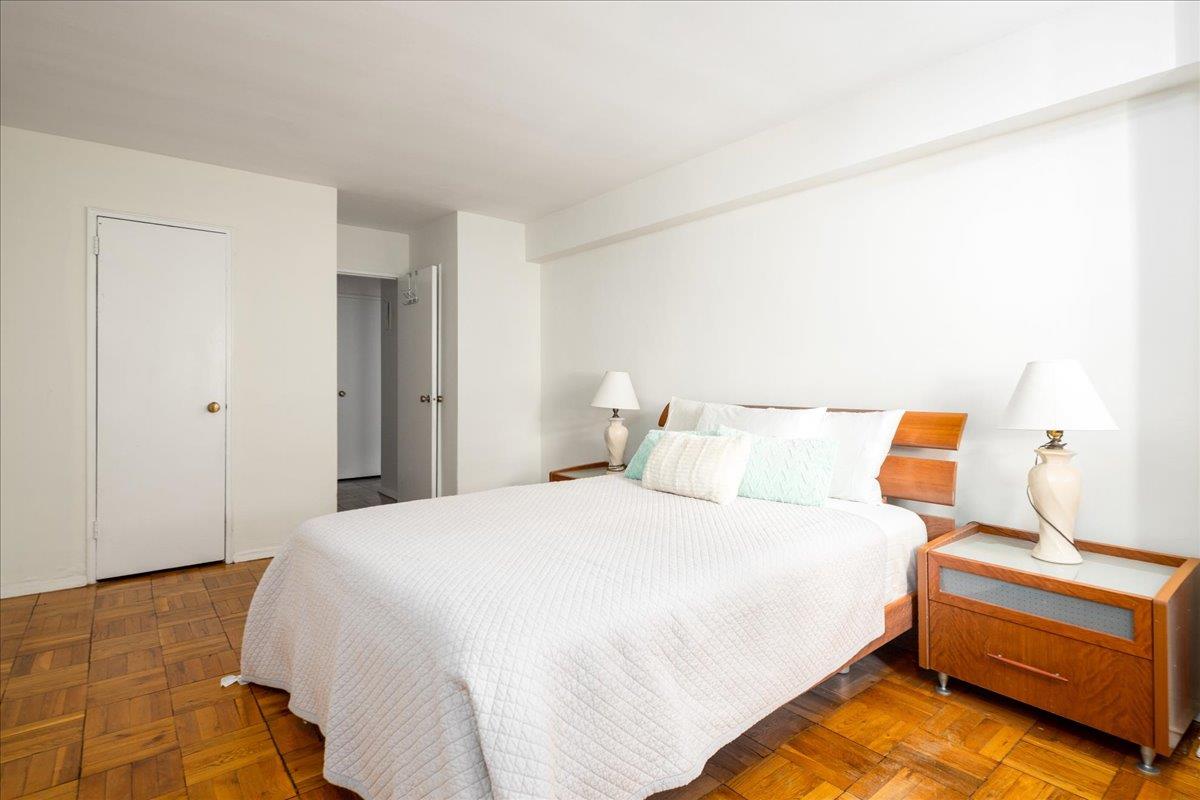 #13 photo, 750 Shore Road, Long Beach , NY 11561