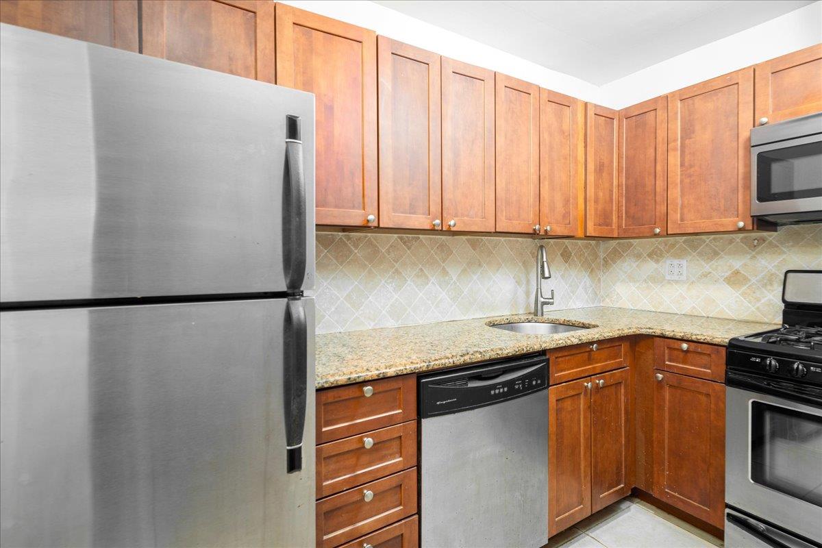 #5 photo, 750 Shore Road, Long Beach , NY 11561