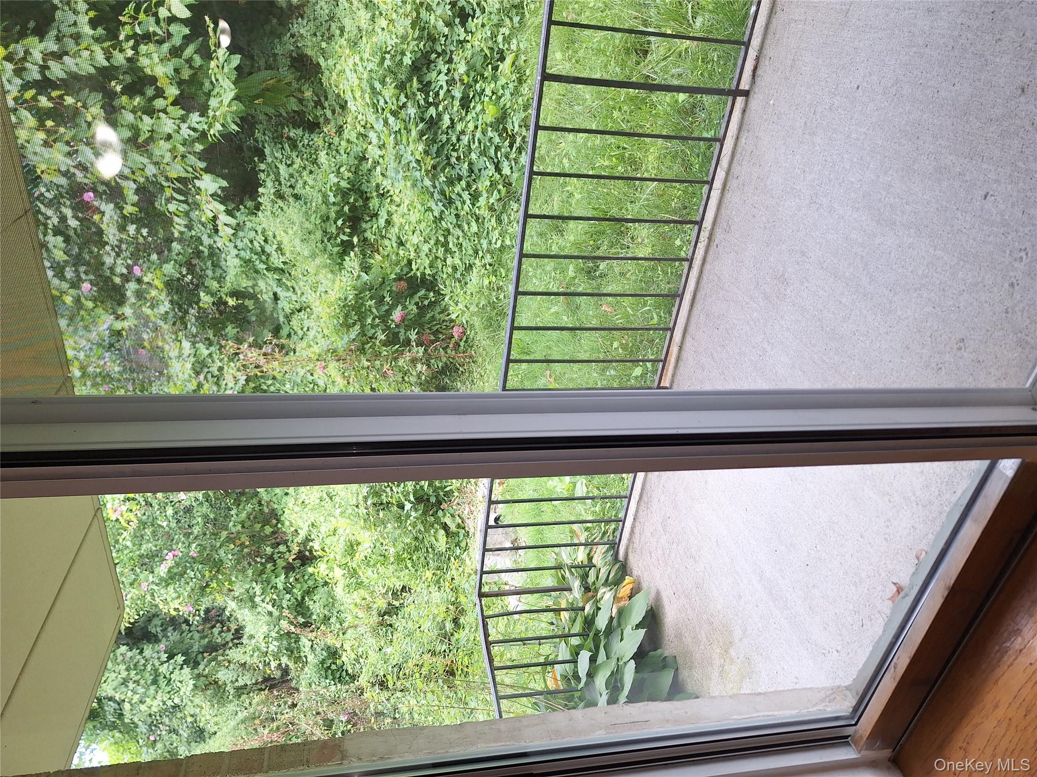 #3 photo, 2035 Central Park Ave, Yonkers , NY 10710