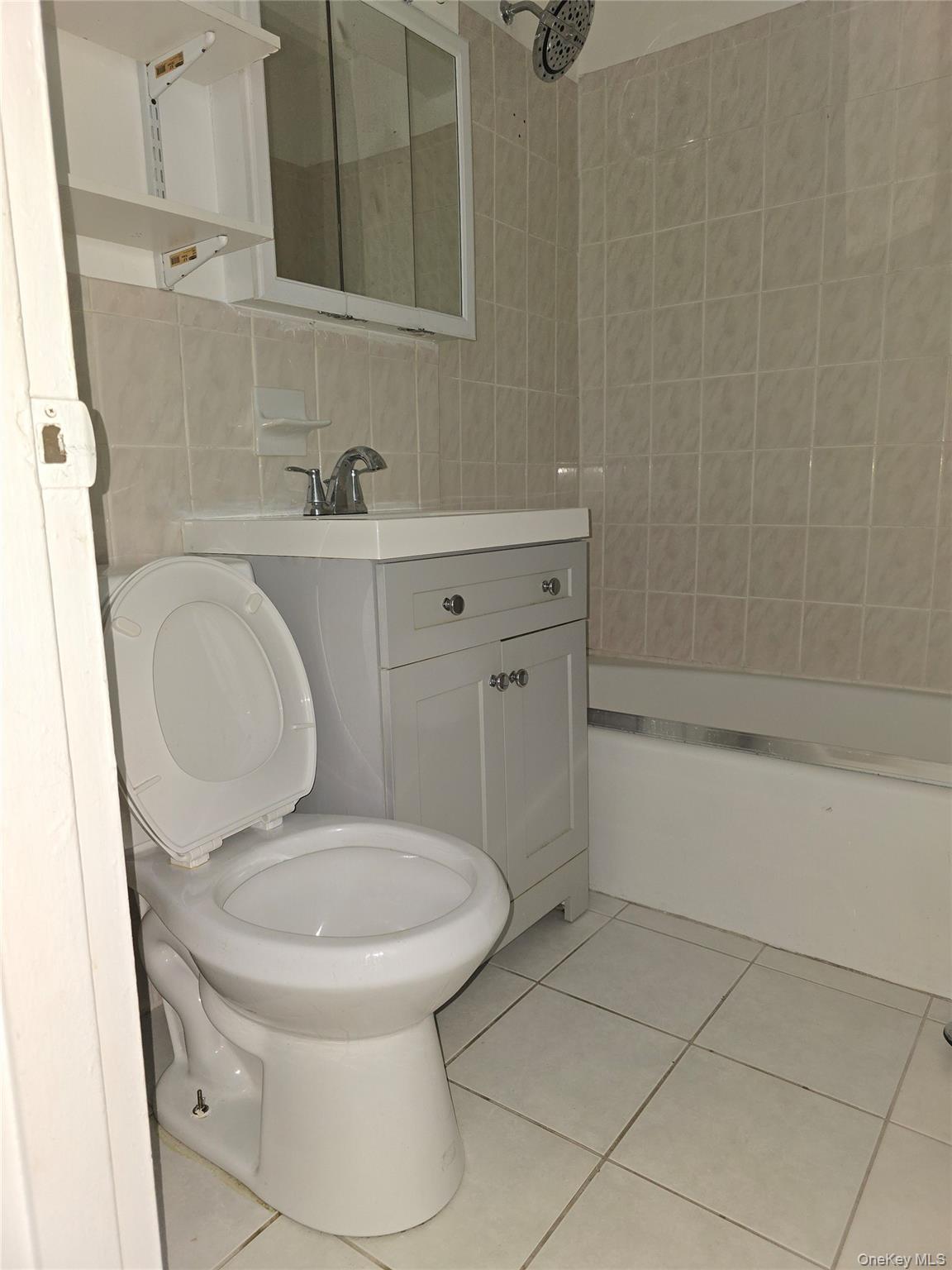 #8 photo, 87-70 173rd Street, كوينز Jamaica , NY 11432