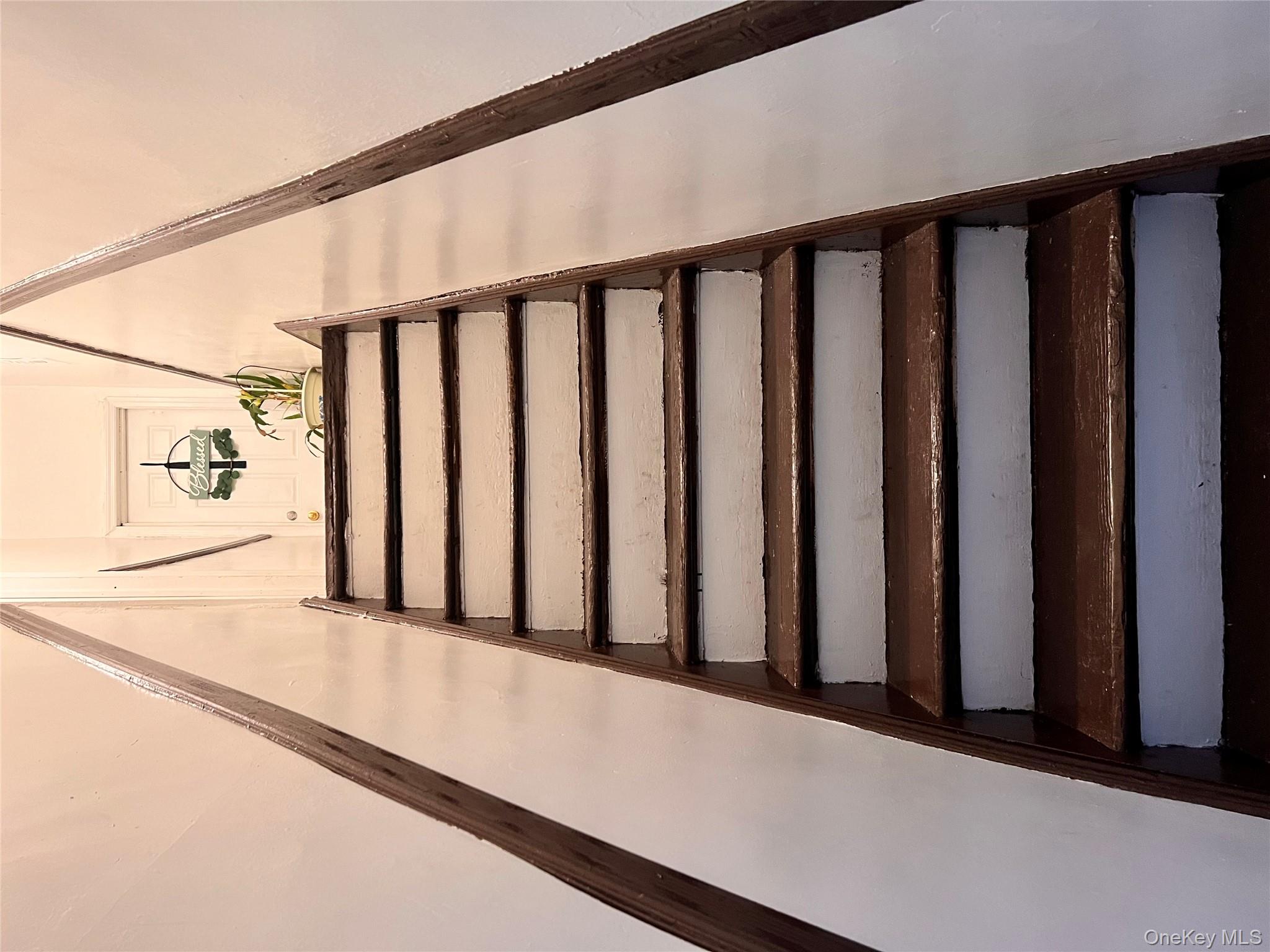 #5 photo, 200-21 Hollis Avenue, クイーンズ区 Saint Albans , NY 11412