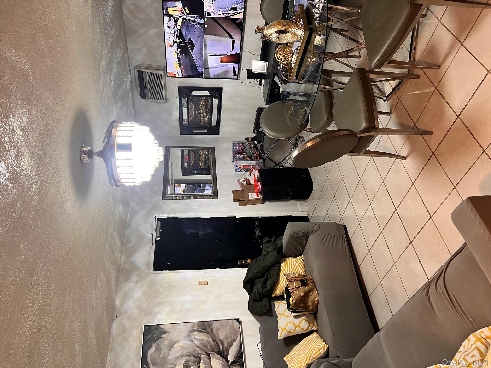 #6 photo, 200-21 Hollis Avenue, クイーンズ区 Saint Albans , NY 11412