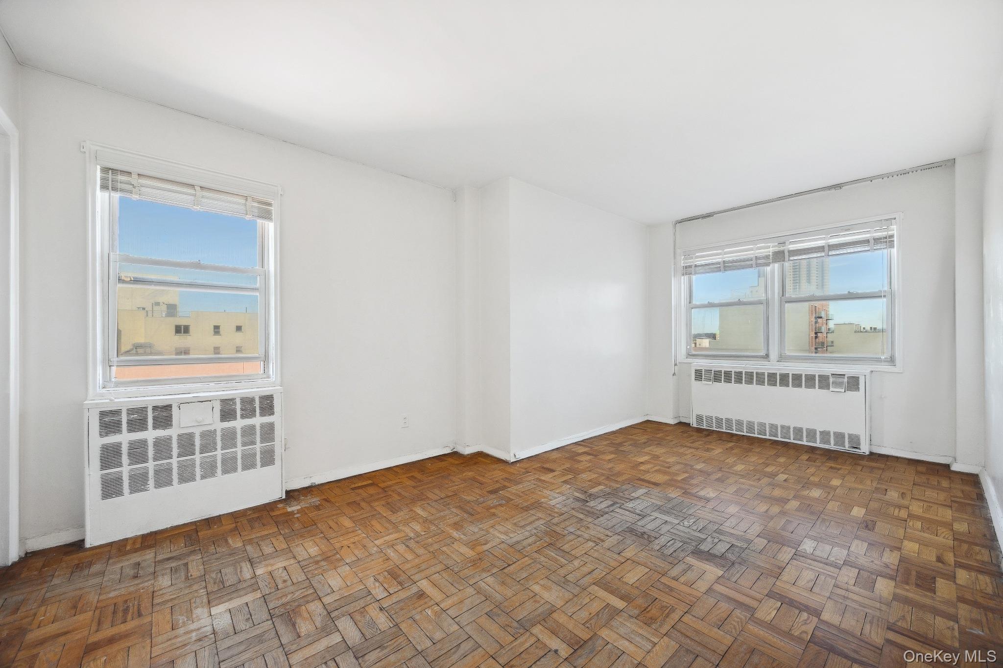 #11 photo, 3131 Grand Concourse, Bronx , NY 10468