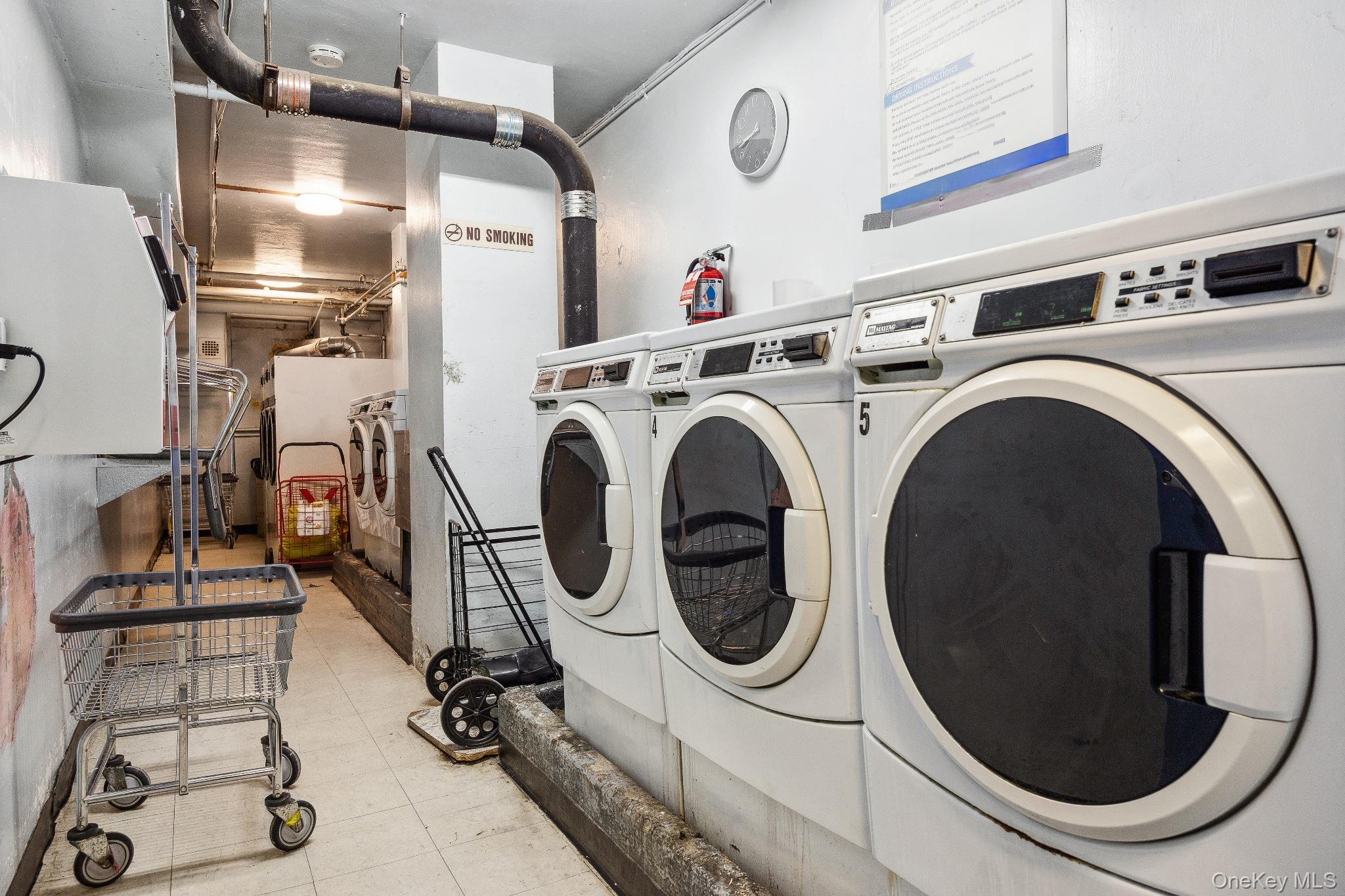 #14 photo, 3131 Grand Concourse, Bronx , NY 10468