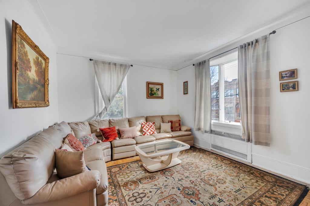 #4 photo, 75-33 67th Road, クイーンズ区 Middle Village , NY 11379