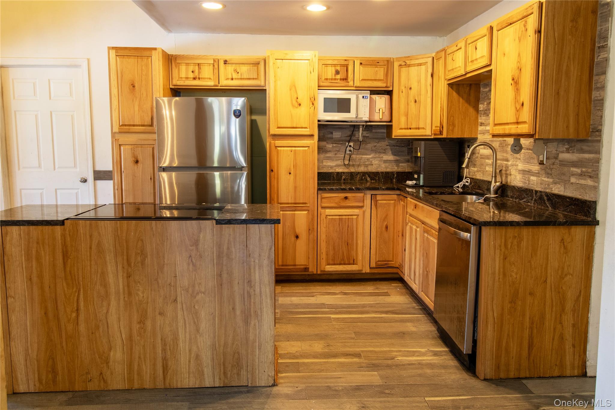 #18 photo, 4108 State Route 9G, Germantown , NY 12526