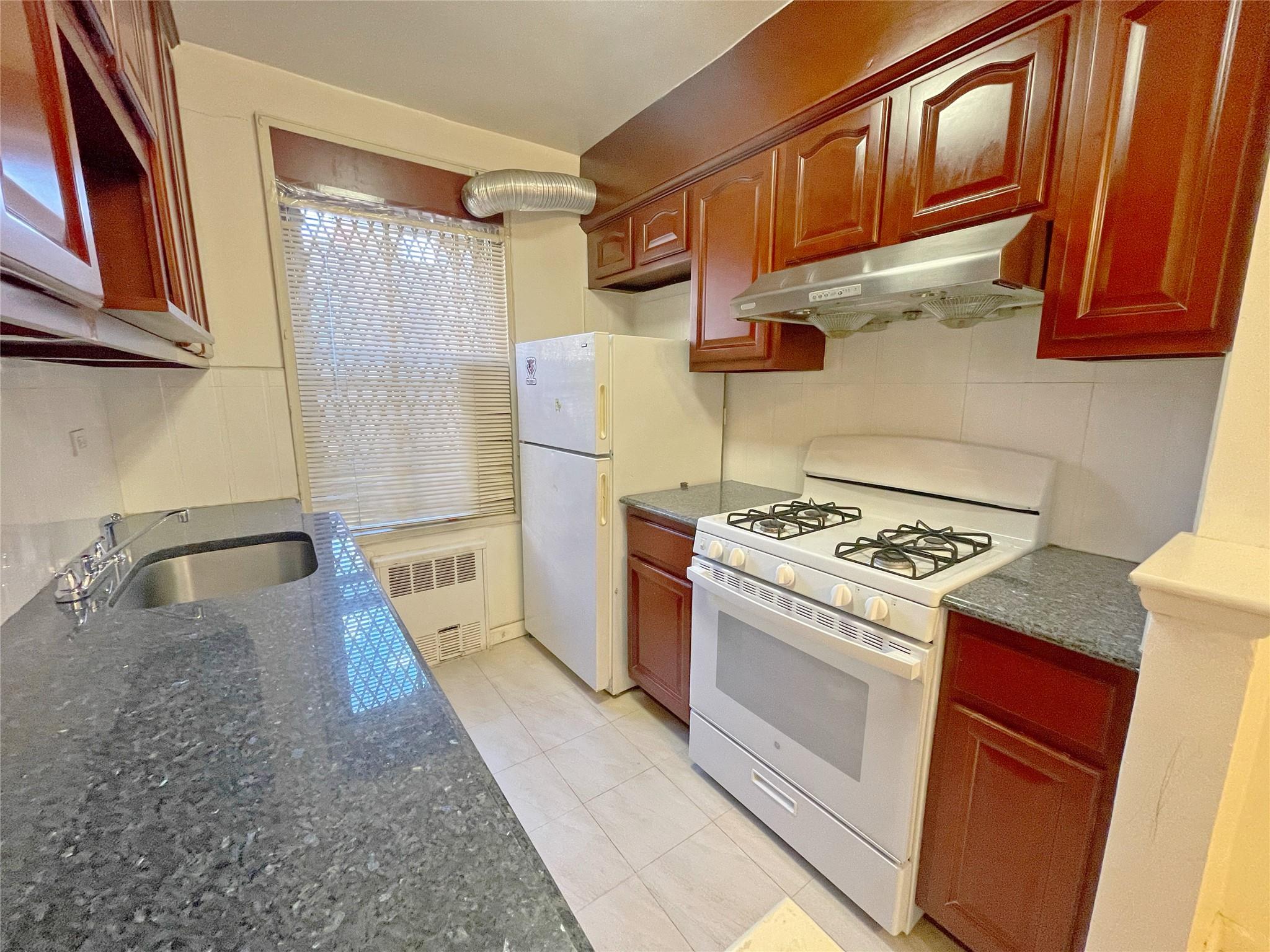 #10 photo, 144-30 Sanford Avenue, Flushing , NY 11355