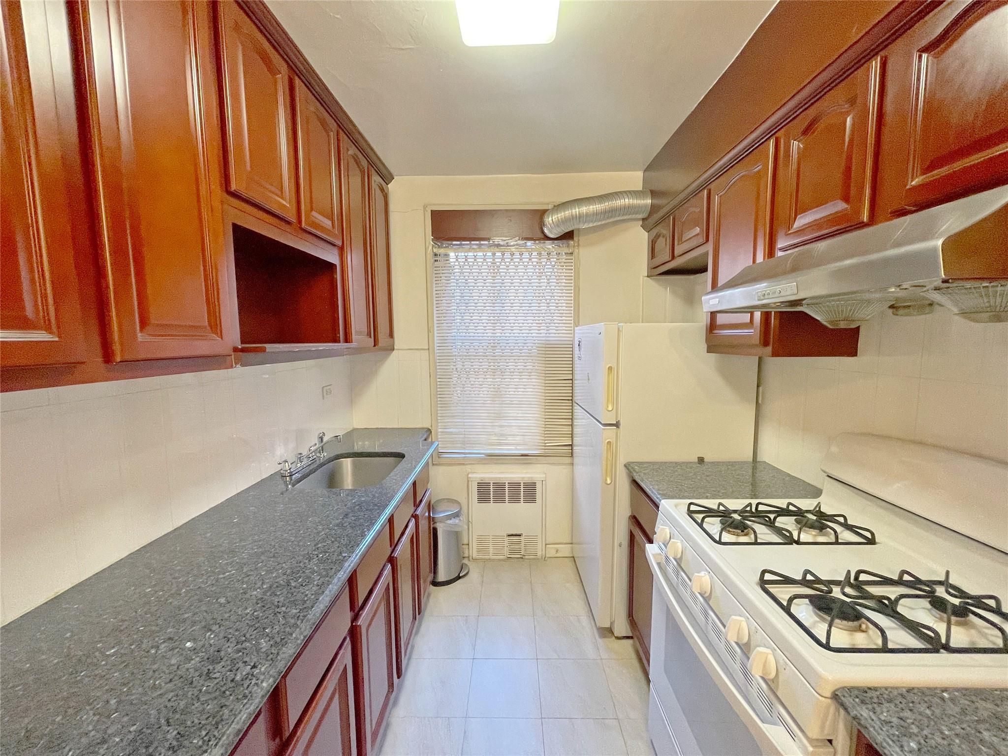 #11 photo, 144-30 Sanford Avenue, Flushing , NY 11355