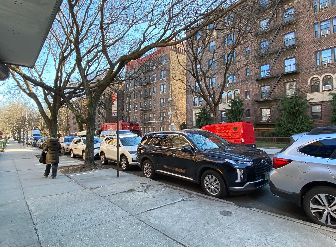 #9 photo, 118-33 Metropolitan Ave., クイーンズ区 Kew Gardens , NY 11415