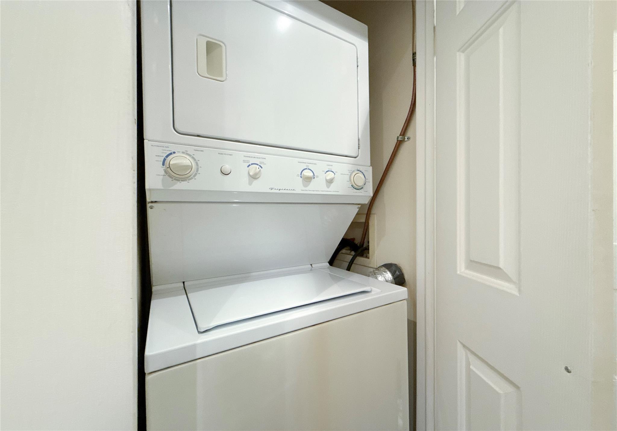 #15 photo, 137-08 31st Road, クイーンズ区 Flushing , NY 11354