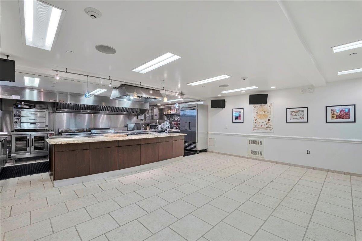 #20 photo, 1 Generoso Pope Place, Tuckahoe , NY 10707