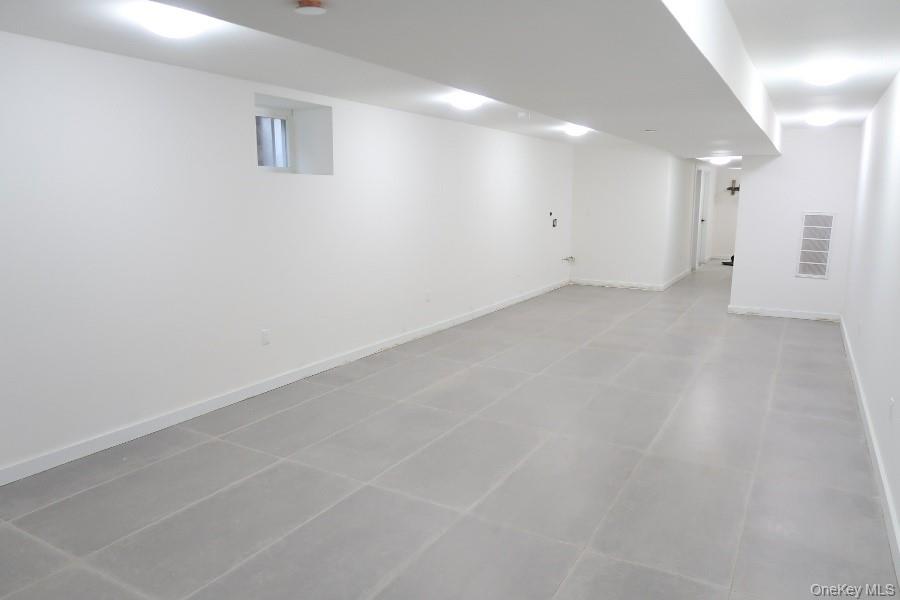 #19 photo, 9521 89th st, Ozone Park , NY 11416